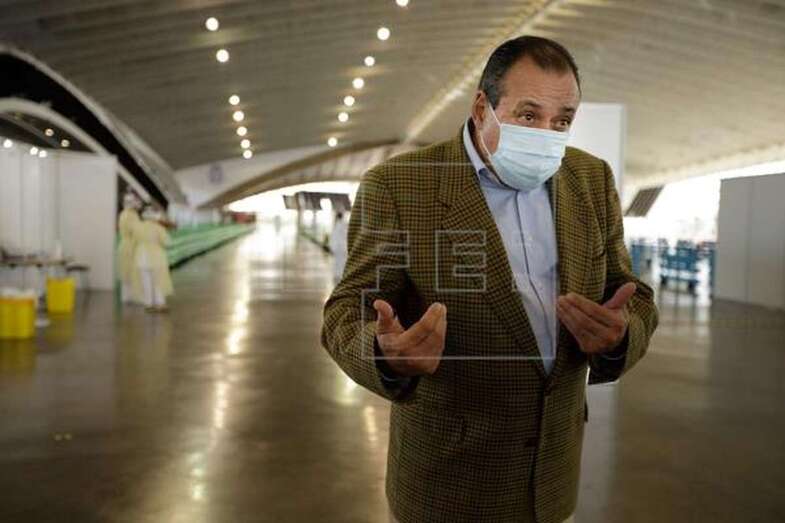 El consejero de Sanidad del Gobierno de Canarias, Blas Trujillo / EFE Ramón de la Rocha